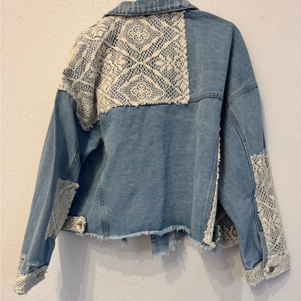 Oli & Hali Blue Jean Jacket with Unique Pattern and Frayed Hem - Picture 8 of 16